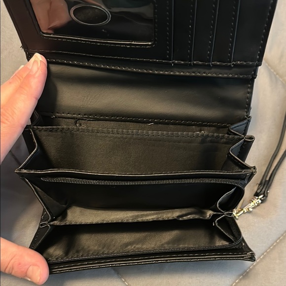 GUESS Black Wristlet Wallet - Picture 3 of 4